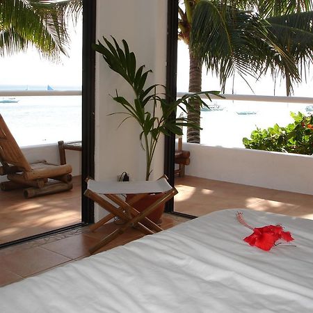 Artista Beach Villa Balabag  Pokoj fotografie